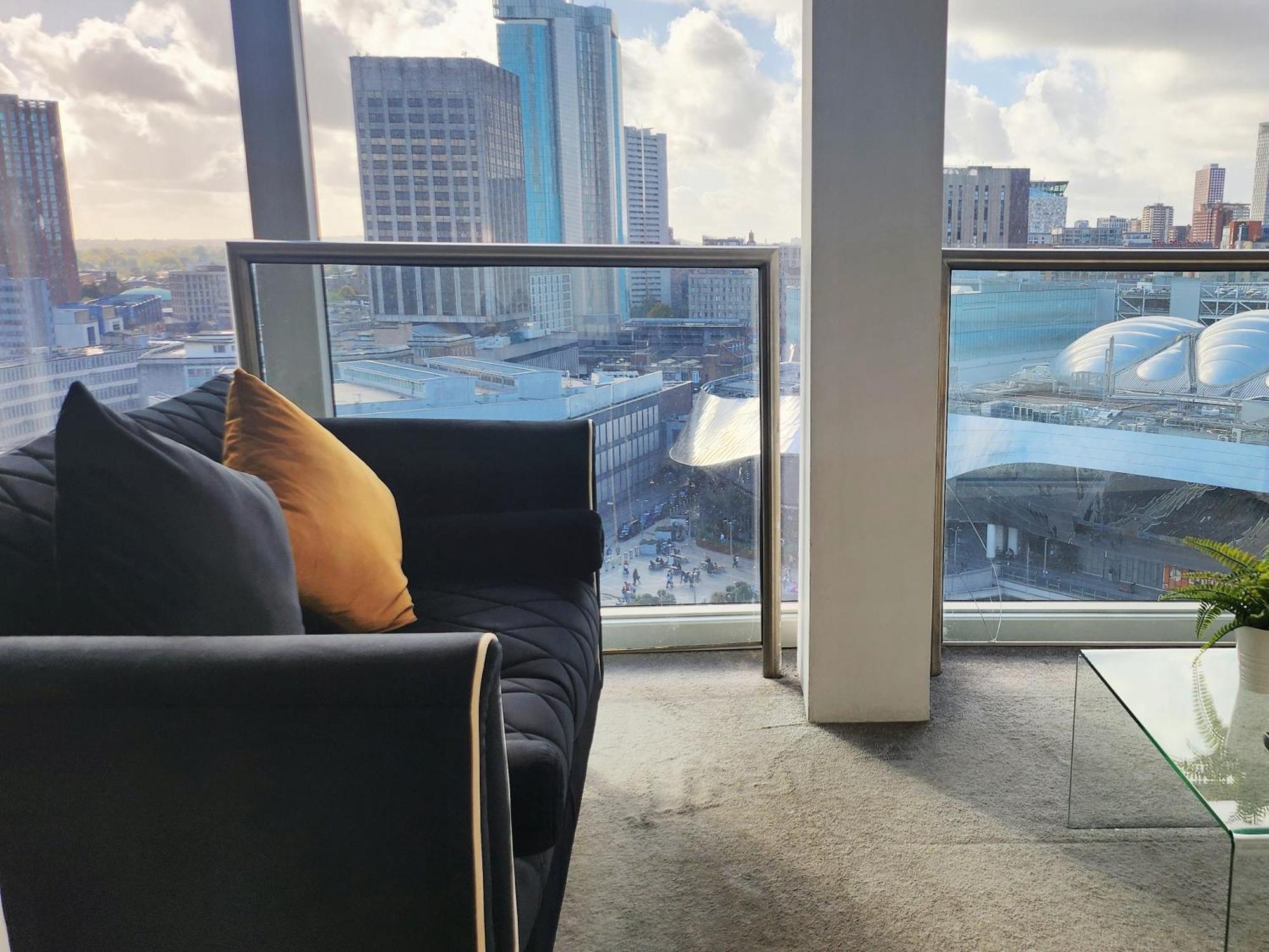 Cityscape Apartment In Birmingham With Self Checkin Ngoại thất bức ảnh