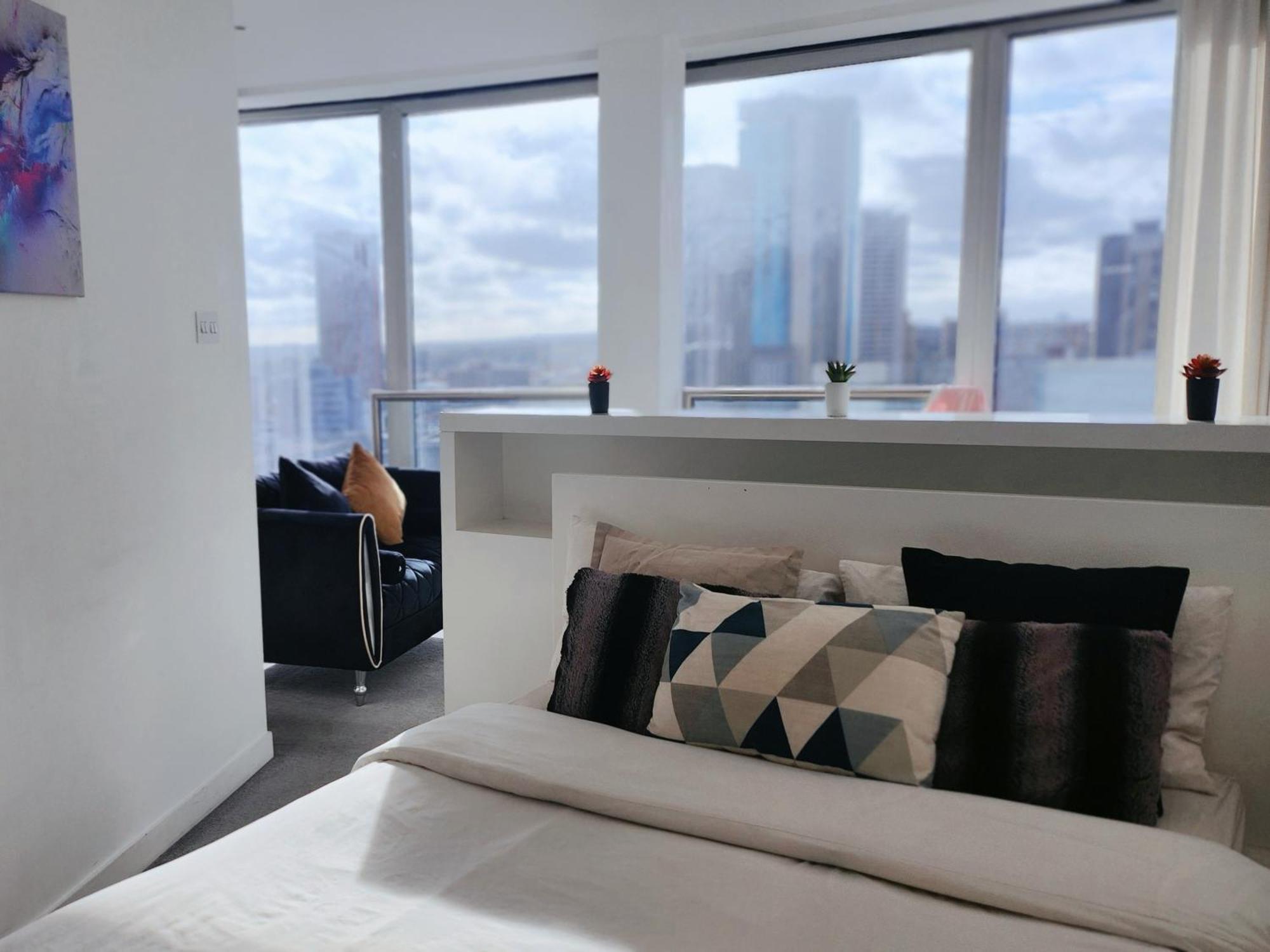 Cityscape Apartment In Birmingham With Self Checkin Ngoại thất bức ảnh