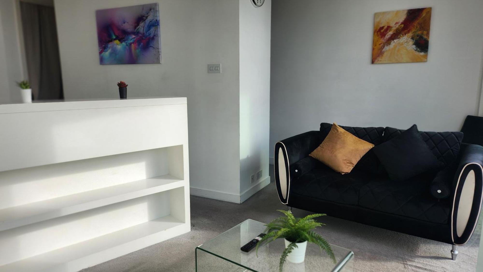 Cityscape Apartment In Birmingham With Self Checkin Ngoại thất bức ảnh