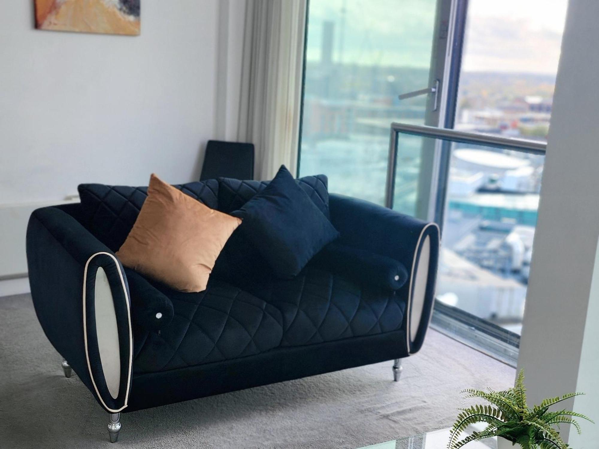 Cityscape Apartment In Birmingham With Self Checkin Ngoại thất bức ảnh